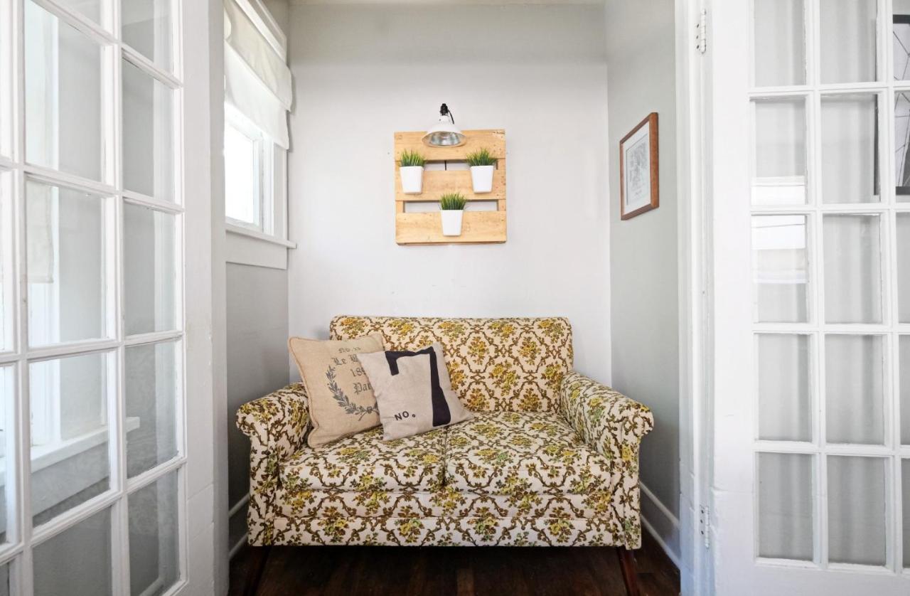 Urban Convenience Studio Flat Dallas Extérieur photo