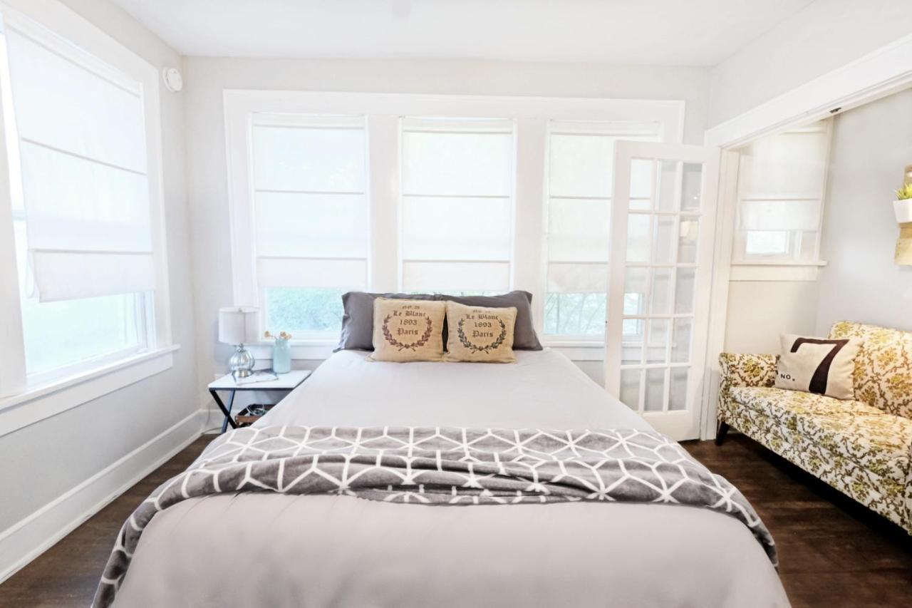 Urban Convenience Studio Flat Dallas Extérieur photo