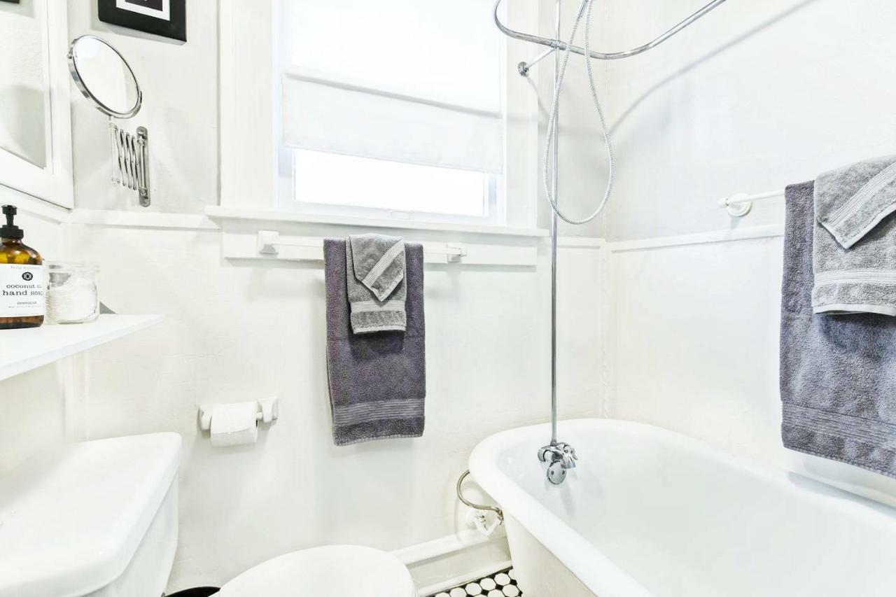 Urban Convenience Studio Flat Dallas Extérieur photo